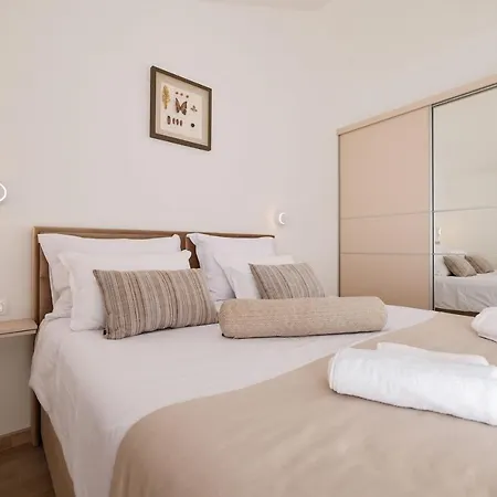 Cicibella With Heated Pool 150 Meters From The - By Ta Leut Agency Villa *