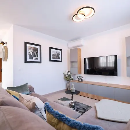 Cicibella With Heated Pool 150 Meters From The - By Ta Leut Agency *