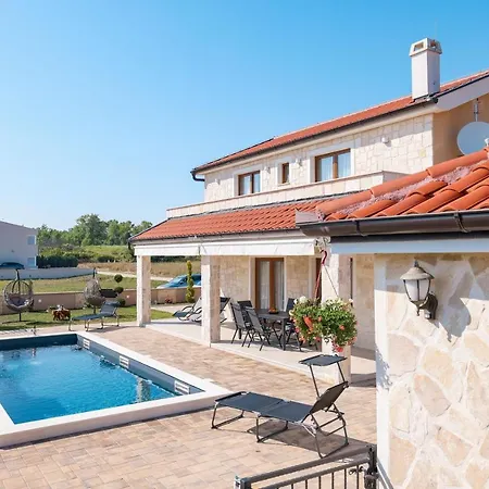 Cicibella With Heated Pool 150 Meters From The - By Ta Leut Agency