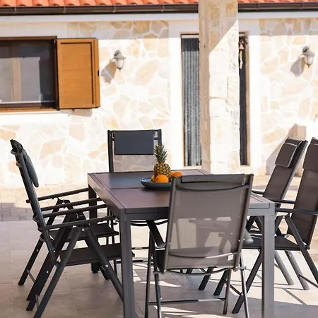 Villa Cicibella With Heated Pool 150 Meters From The - By Ta Leut Agency