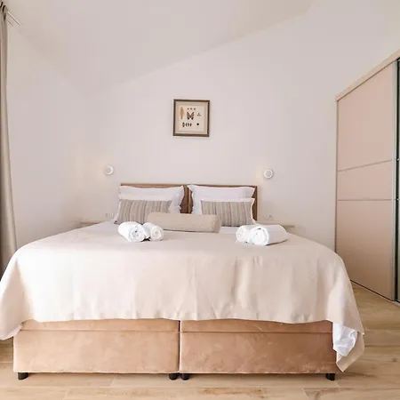 Cicibella With Heated Pool 150 Meters From The - By Ta Leut Agency Privlaka (Zadar)