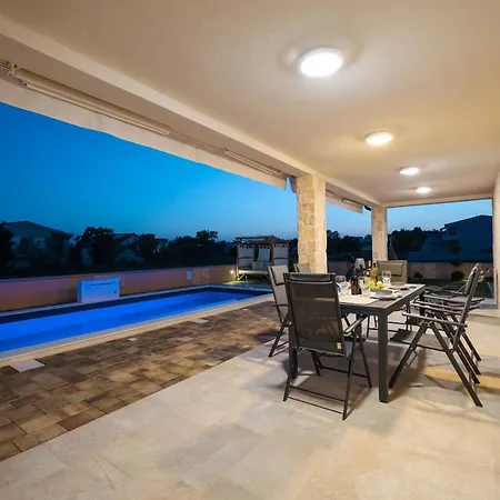 Cicibella With Heated Pool 150 Meters From The - By Ta Leut Agency * Privlaka (Zadar)